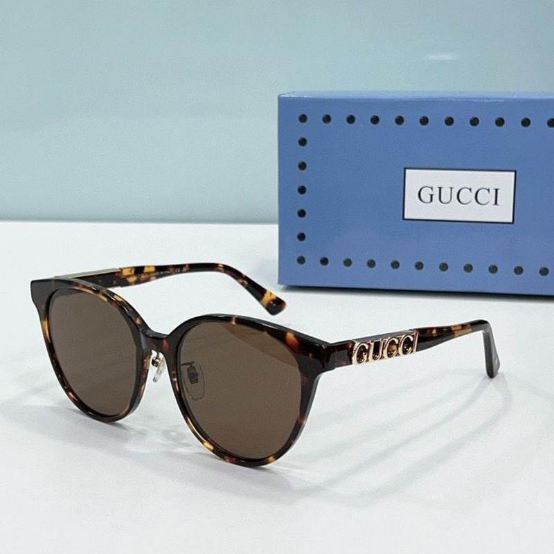 Gucci Sunglasses 533